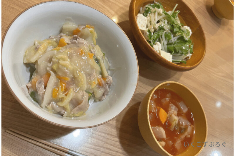 ヨシケイカットミールメニュー一例：八宝菜